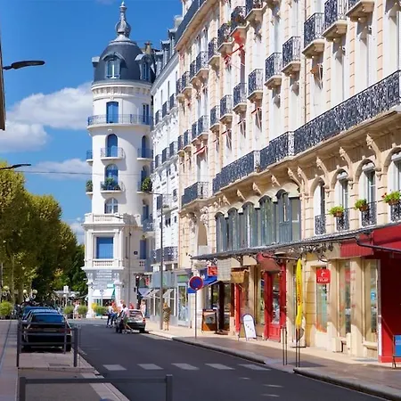 شقة Dernier Etage Renove, Balcon, Centre *